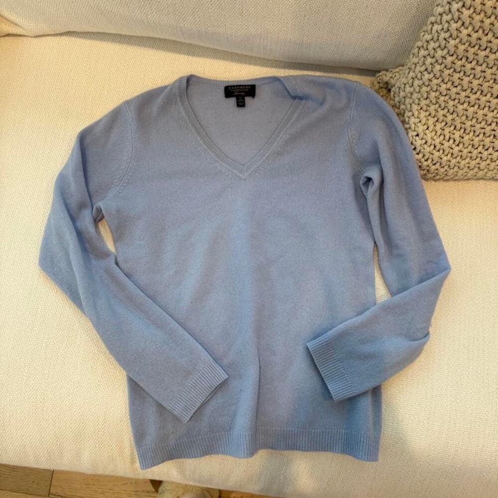 Light blue charter club 100% cashmere